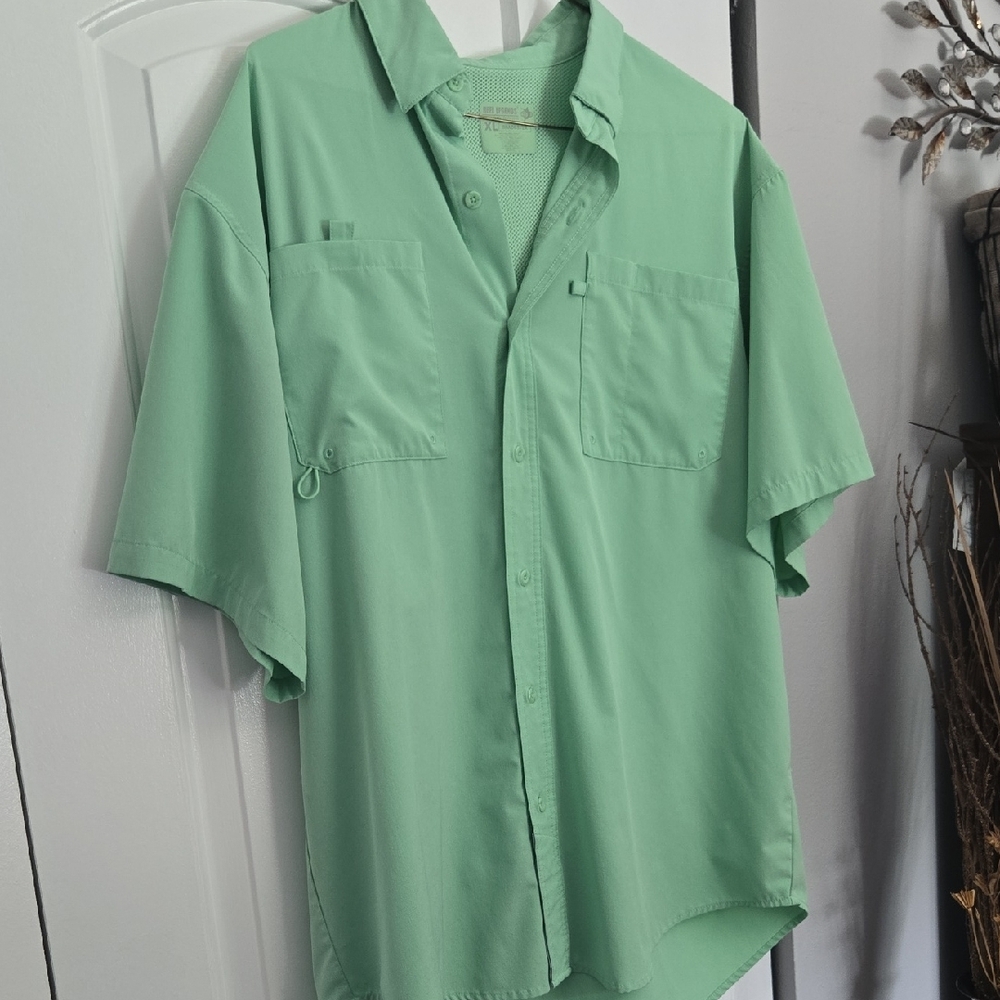 Men's Green Short Sleeve Shirt